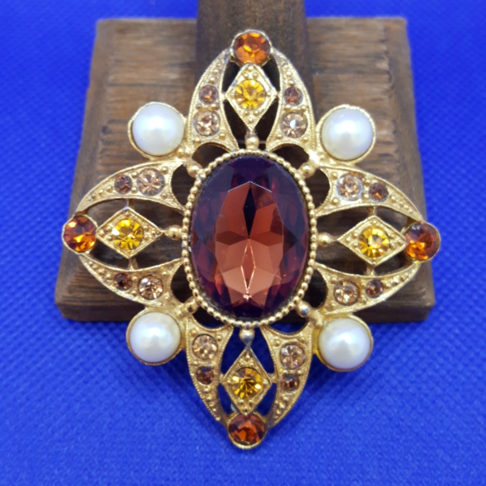 Vintage Robert Rose Pin